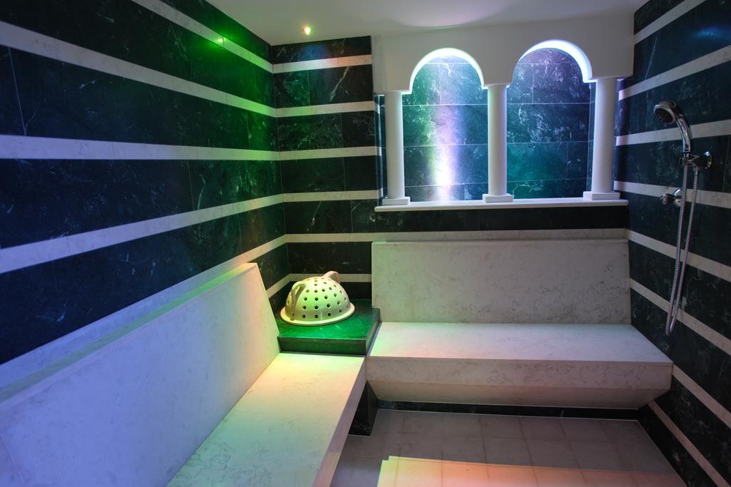 Hotel Condor